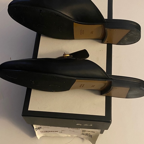 Gucci Black Leather Mules with Gold Detailing - Picture 4 of 4
